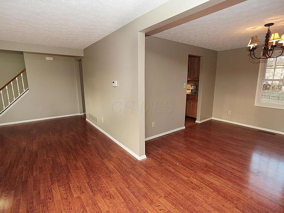 5th image of 738 Granby Pl E