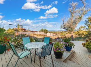 22 Cerro Del Alamo, Santa Fe, NM 87507