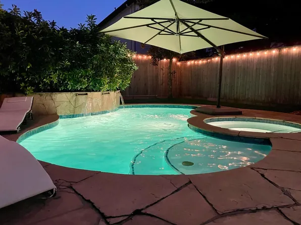 2405 Brun St #B, Houston, TX 77019