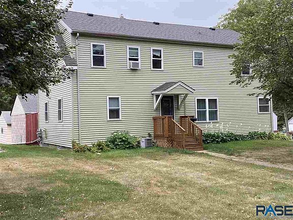 3rd image of 619 W Lincoln St