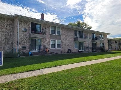 1st image of 313 Higgins Dr #22