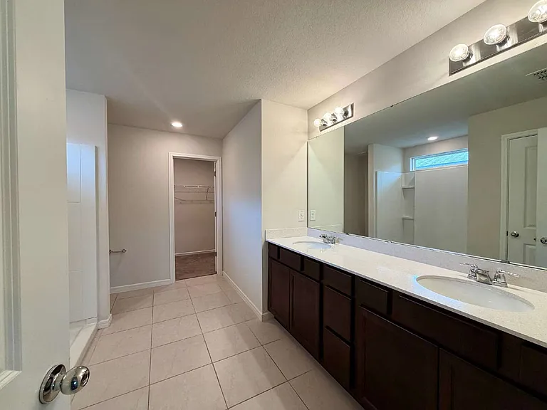 Property Image 119