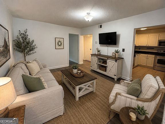 3rd image of 250 Little St APT A103