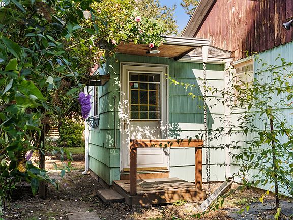 5th image of 16434 NE Multnomah St