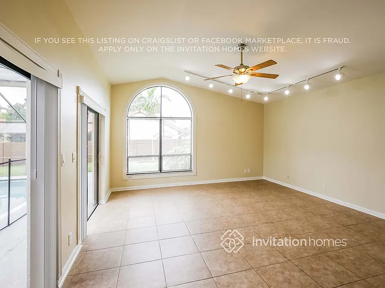 5166 NW 99th Way — Photo 7
