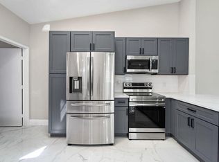 6412 Kings Gate Cir, Delray Beach, FL 33484