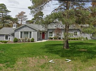 996 Indianwood Rd, Lake Orion, MI