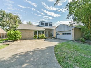 11826 Cedar Pass Dr, Houston, TX 77077