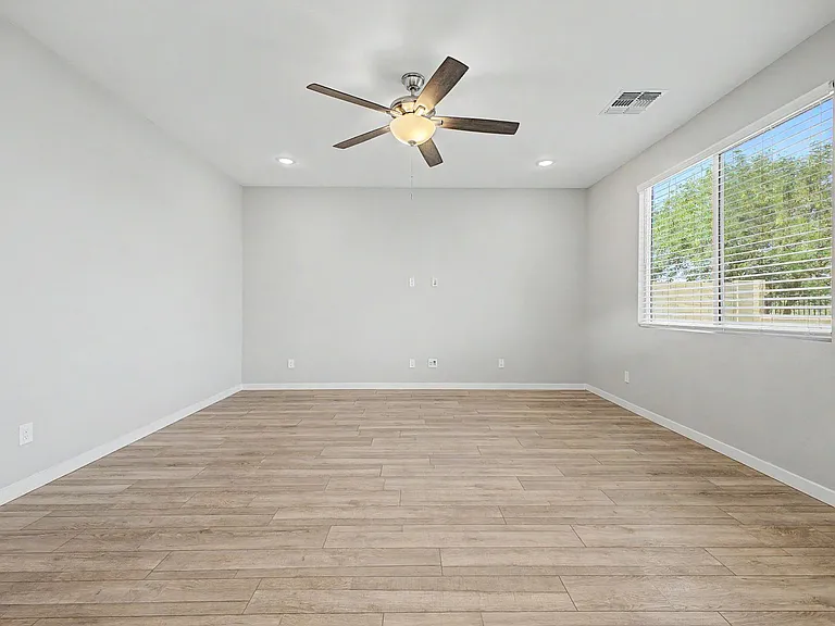 17797 W Cassia Way — Photo 9