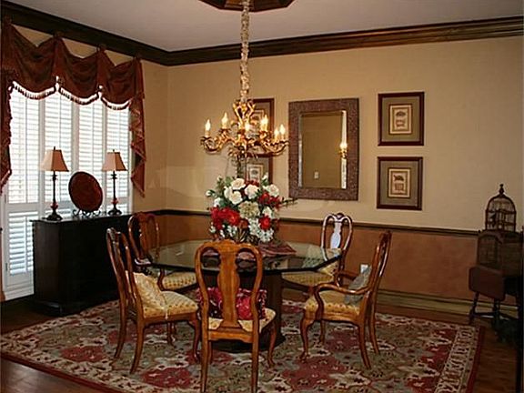 5th image of 110 Wilmington Ct