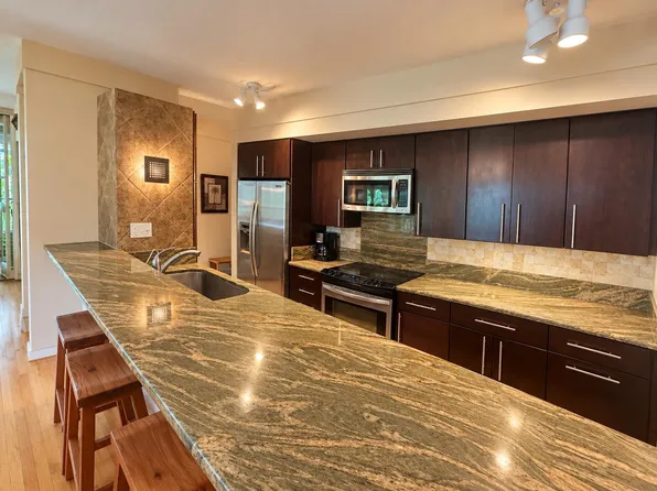 100 Lio Pl #N4, Maunaloa, HI 96770