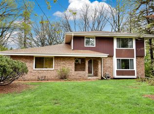 10011 W Green Tree Rd, Milwaukee, WI 53224