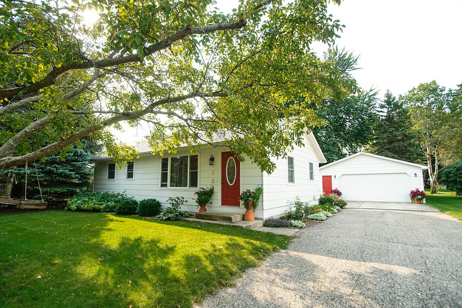 1st image of 109 Linda Dr