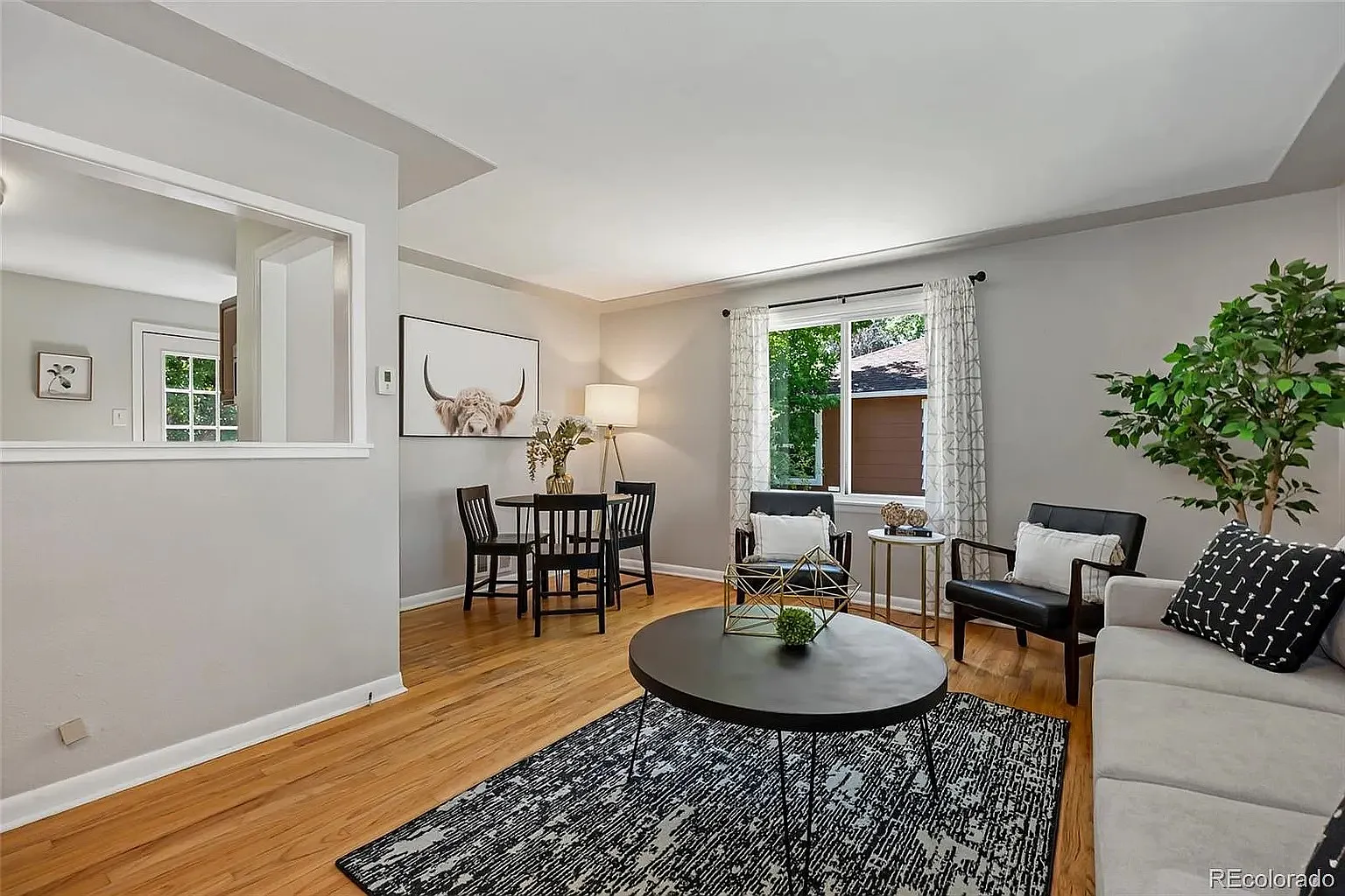 2410 Pierce St — Photo 3