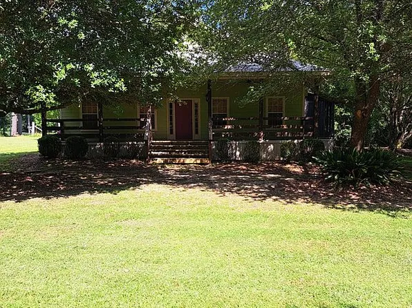 26 Welborn Rd, Laurel, MS 39443