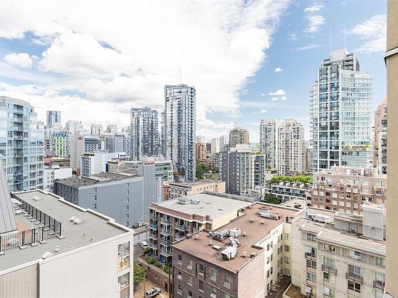 5th image of 789 Drake St #1401