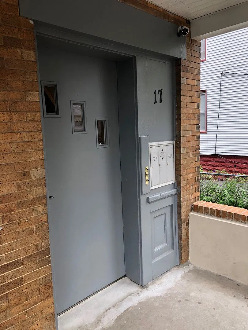 CPI - 17 Devon Street, Kearny — Photo 2