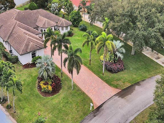 4th image of 8426 Sawpine Road