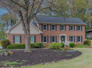 733 Ridgeview Dr, Lilburn, GA 30047