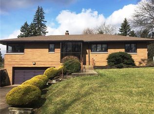 335 Sunset Dr, Penn Hills, PA