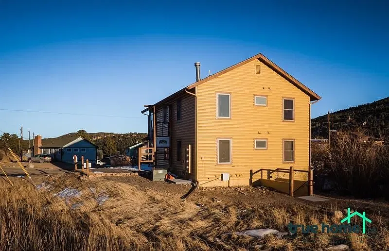 1 bed, 950 sqft, $1,800 — Photo 3