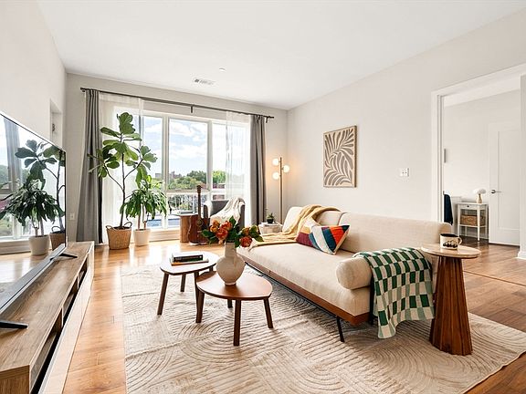 2nd image of 3531 Washington St #421