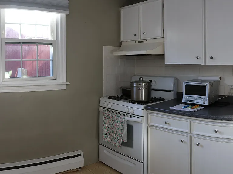 274 Main St #1A — Photo 3