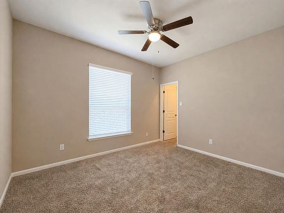 5th image of 421 Cross Dr