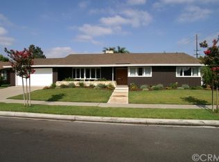3189 Country Club Dr, Costa Mesa, CA 92626