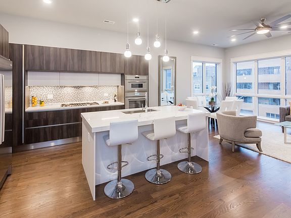 5th image of 3742 N Clifton Ave #301
