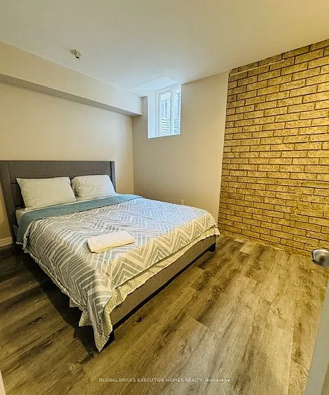 4562 Penhallow Rd #BASEMENT — Photo 2