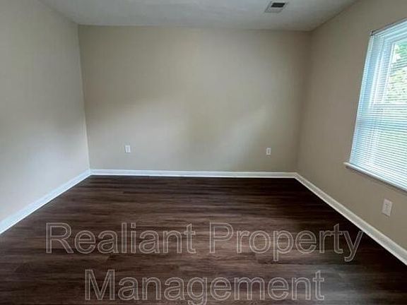 5th image of 317 Bellevue Ave