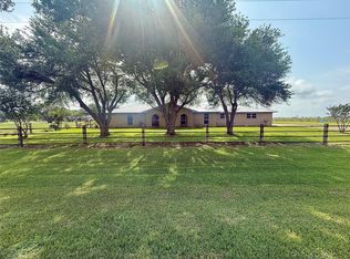 1201 Fm 1862, Blessing, TX 77419