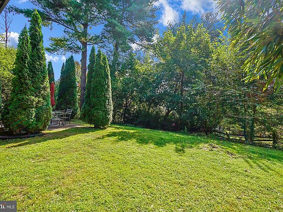 4th image of 9504 Aspenwood Ct