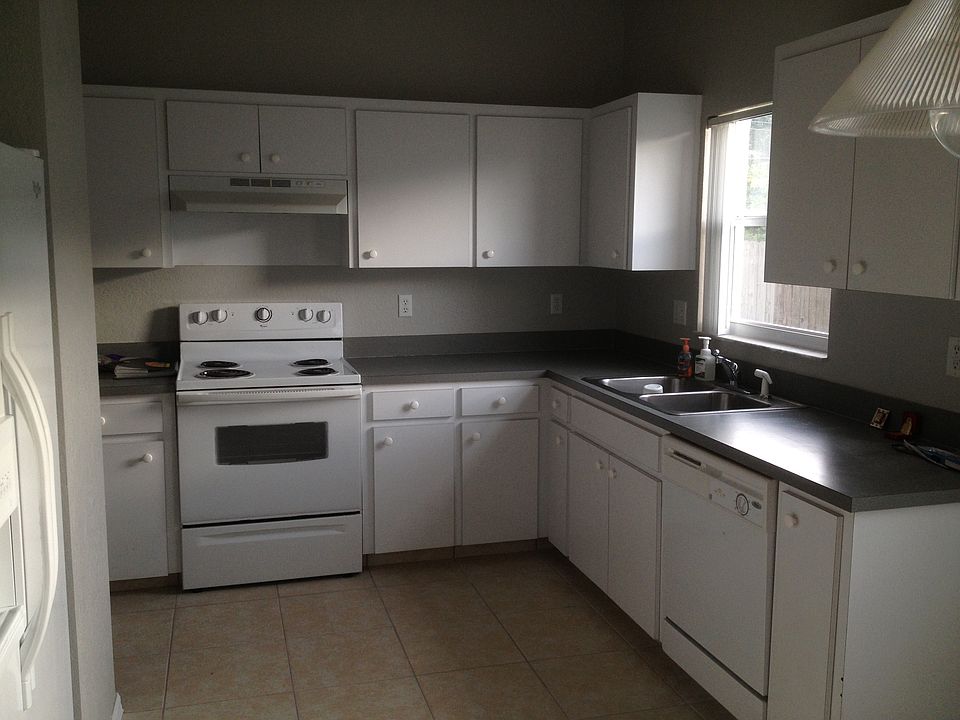 2nd image of 4119 Baywater Pl