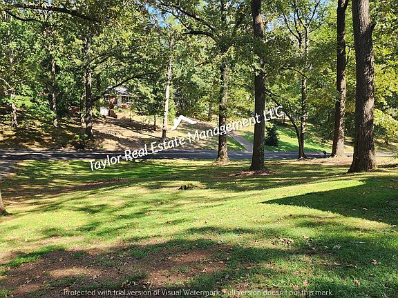 2nd image of 1021 Stewart Ave