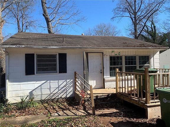 2nd image of 1762 Hadlock St SW