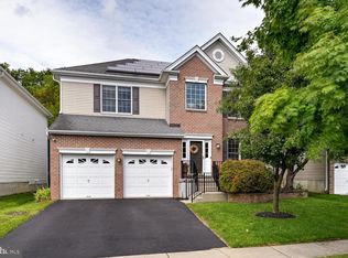 24 Devonshire Dr, Princeton, NJ 08540