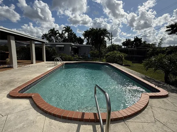 4012 SW 102nd Ct, Miami, FL 33165