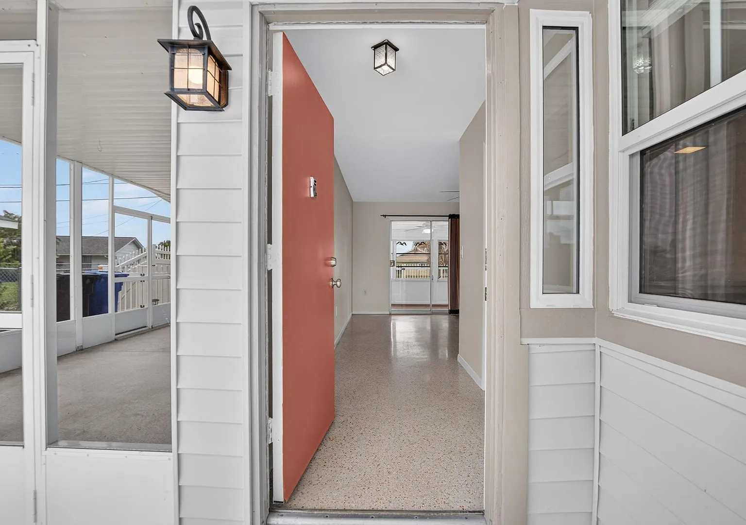Affordable Sun city Home — Photo 2