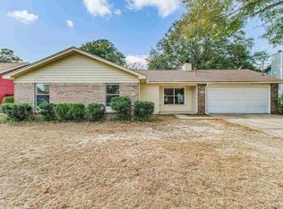 50 Abbey Rd, Crestview, FL 32539