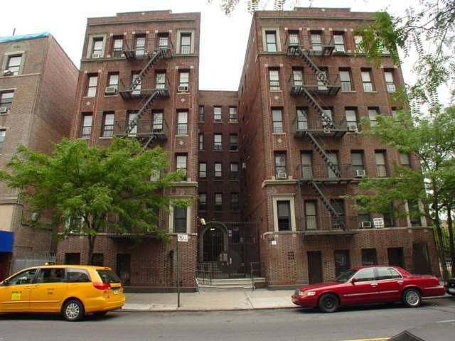 2nd image of 2741 Sedgwick Ave #5D