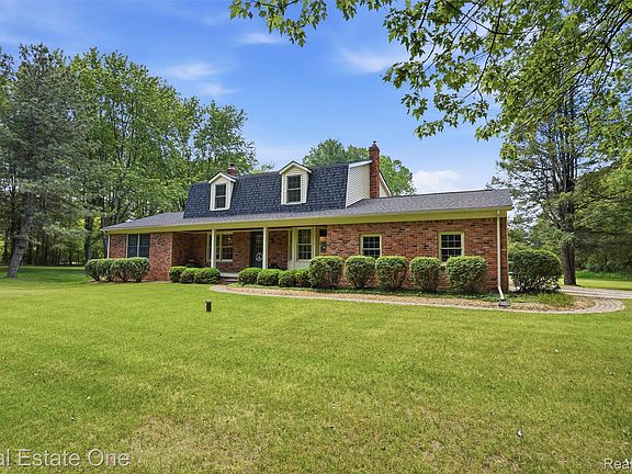 2nd image of 1765 Rowe Rd