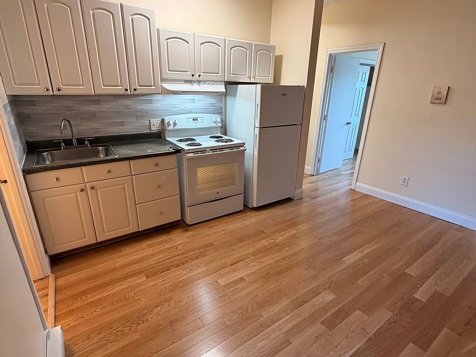 1st image of 892 Huntington Ave #7B