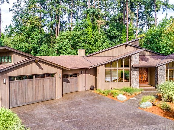 2nd image of 15438 SE River Forest Dr