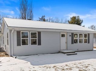 914 Avenue B, Rochelle, IL 61068