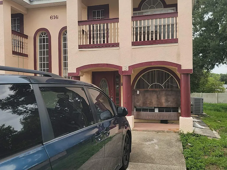 616 Lemon Ave #B — Photo 5
