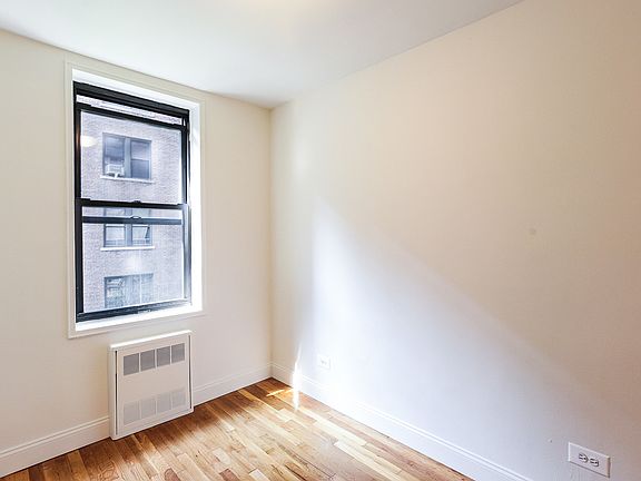 5th image of 320 W 56th St APT 3J