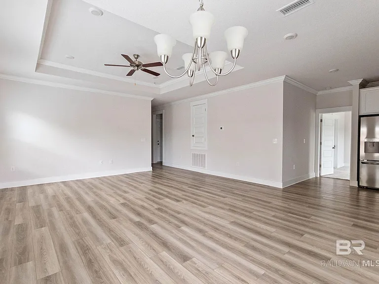 1710 Grouse St — Photo 18