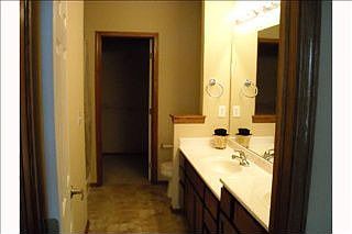 4th image of 6053 Sheffield Cir